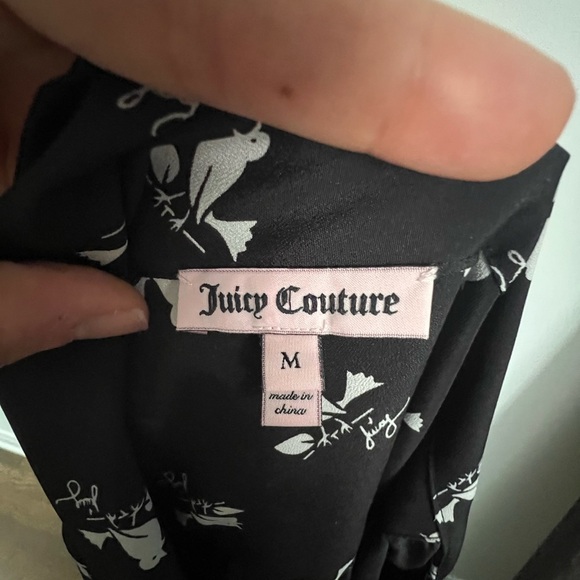 JUICY COUTURE Black SongBird Printed Long sleeve Blouse women’s size Medium - Picture 6 of 10